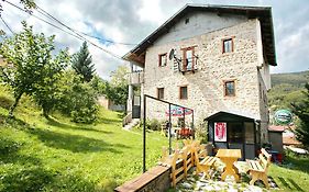 Yeti Guest House